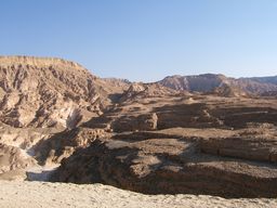 Вид на Синайские горы, окружающие Цветной каньон.
